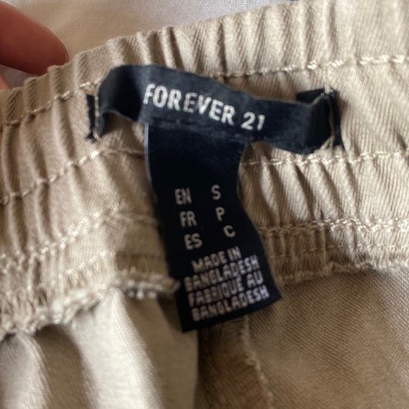 Forever 21 Tan Cargo Pants - Picture 3 of 5